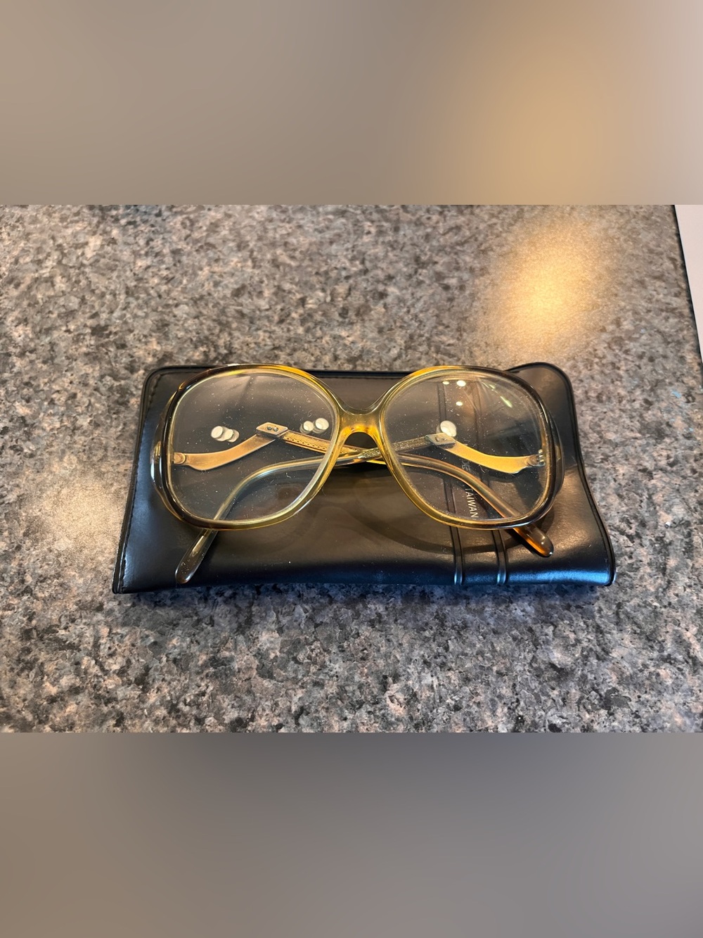 Source Unknown Yellow Oversized Women’s Glasses